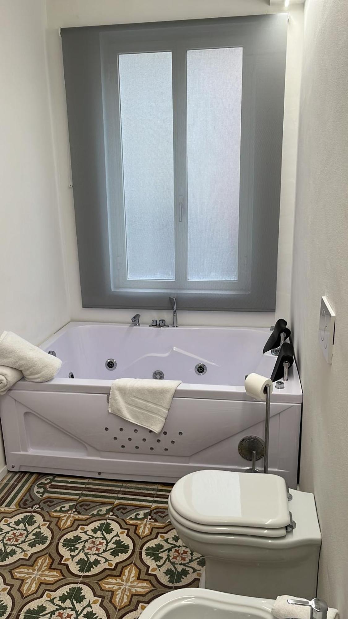Rosarias Rooms Manfredonia Esterno foto